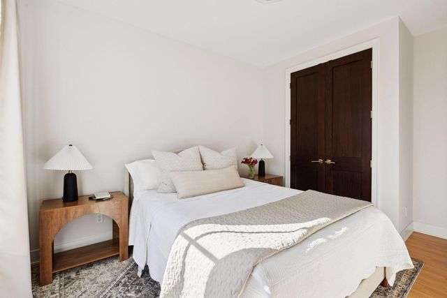 631 Callahan Place, Mendota Heights, MN 55118