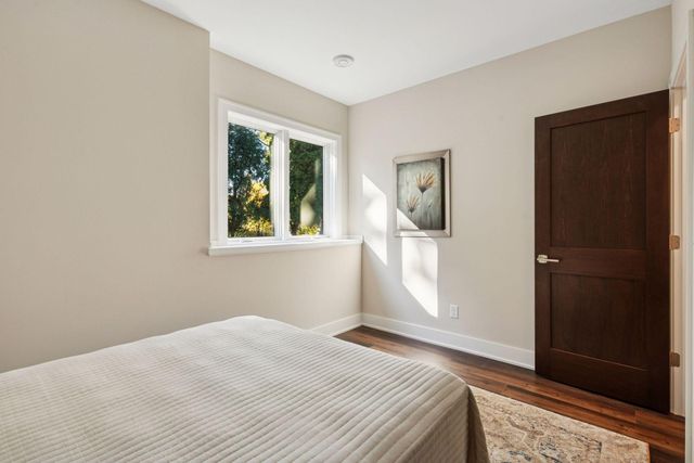 631 Callahan Place, Mendota Heights, MN 55118