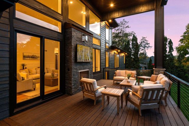 631 Callahan Place, Mendota Heights, MN 55118