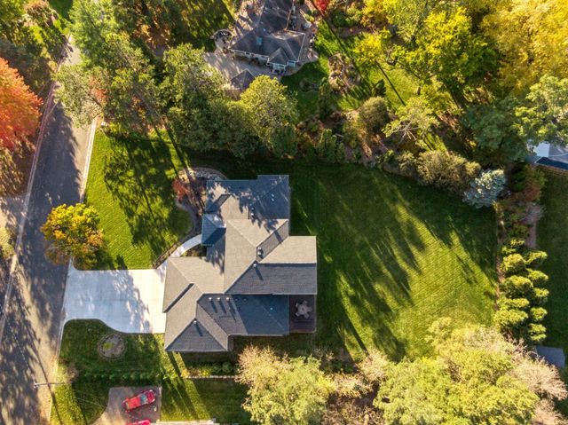 631 Callahan Place, Mendota Heights, MN 55118