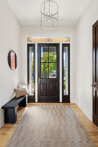 631 Callahan Place, Mendota Heights, MN 55118