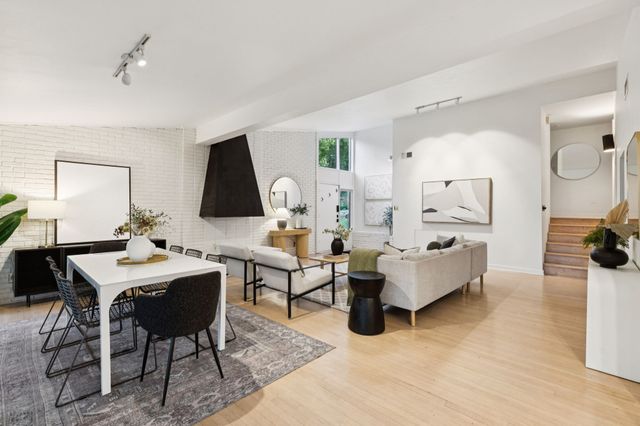 2849 Claudette Avenue, Dallas, TX 75211