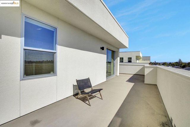 210 Waters Park Cir 304, San Mateo, CA 94403