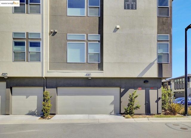 210 Waters Park Cir 304, San Mateo, CA 94403