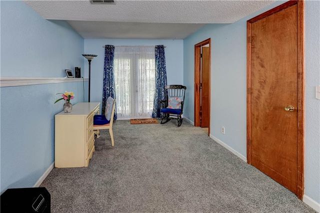 816 E Whitney Street, Olathe, KS 66061