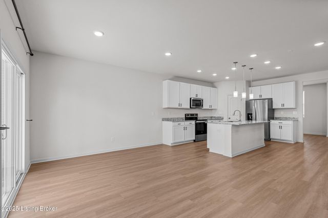 5003 Aiken Back Ln, La Grange, KY 40031