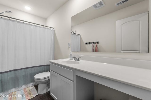 5003 Aiken Back Ln, La Grange, KY 40031