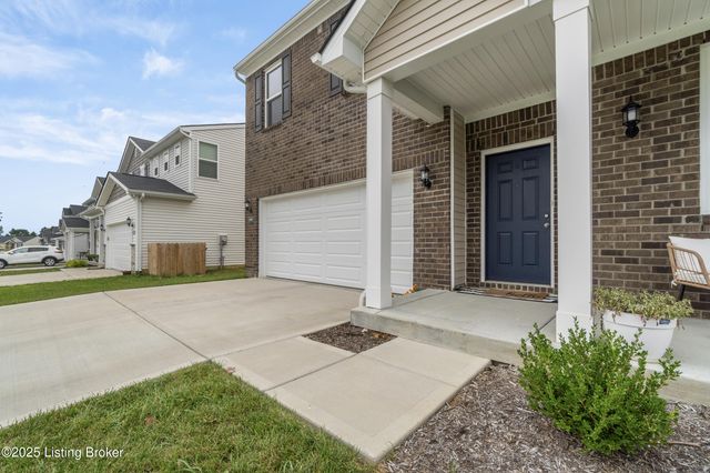 5003 Aiken Back Ln, La Grange, KY 40031