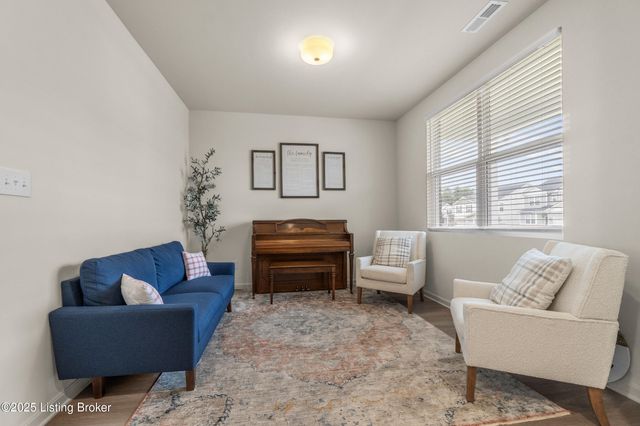 5003 Aiken Back Ln, La Grange, KY 40031