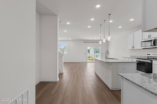 5003 Aiken Back Ln, La Grange, KY 40031