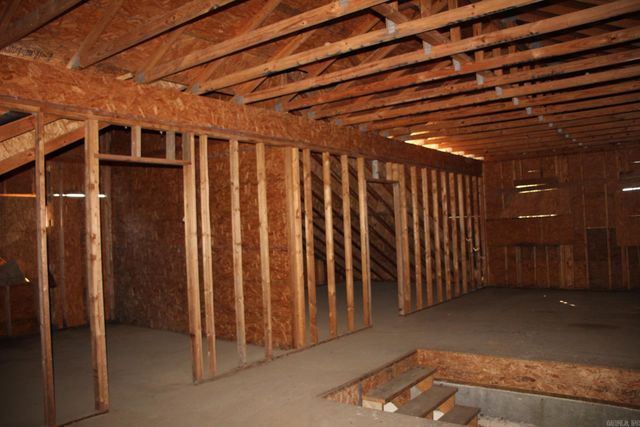315 W 4th Street, Yellville, AR 72687