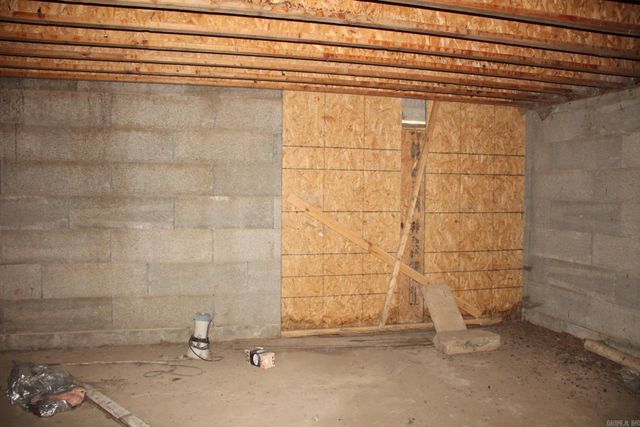 315 W 4th Street, Yellville, AR 72687