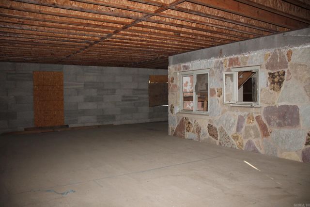 315 W 4th Street, Yellville, AR 72687