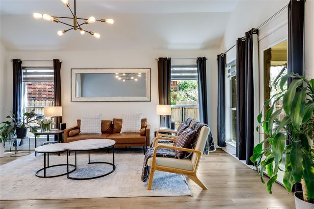 604 Pebblestone Walk DR, Cedar Park, TX 78613