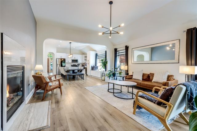 604 Pebblestone Walk DR, Cedar Park, TX 78613