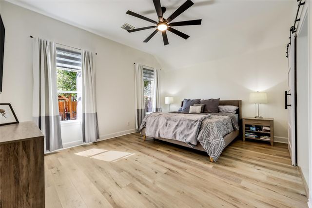 604 Pebblestone Walk DR, Cedar Park, TX 78613