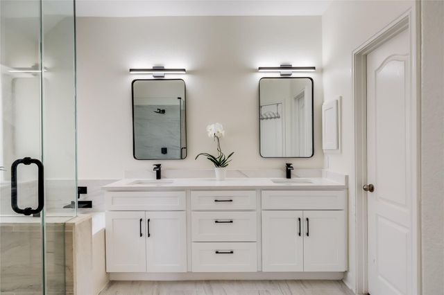 604 Pebblestone Walk DR, Cedar Park, TX 78613