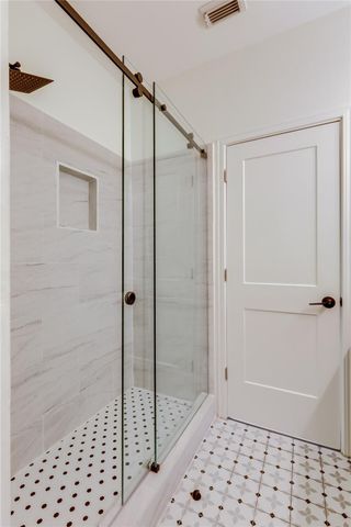 604 Pebblestone Walk DR, Cedar Park, TX 78613