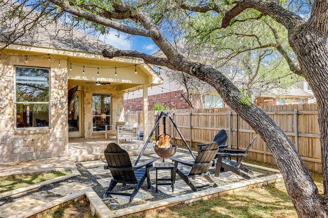 604 Pebblestone Walk DR, Cedar Park, TX 78613