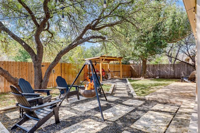 604 Pebblestone Walk DR, Cedar Park, TX 78613