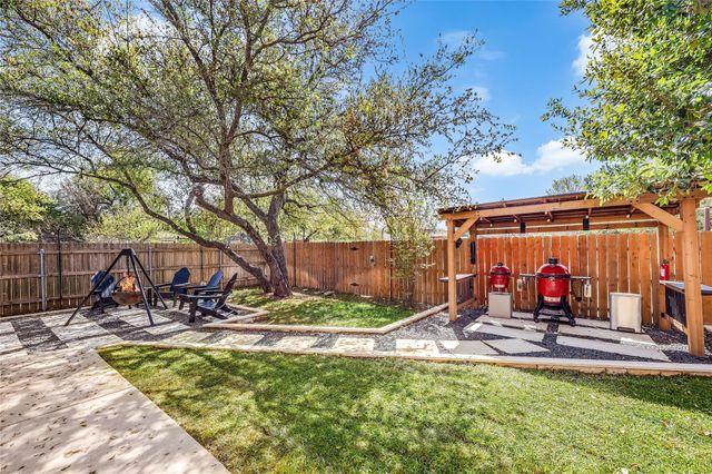 604 Pebblestone Walk DR, Cedar Park, TX 78613