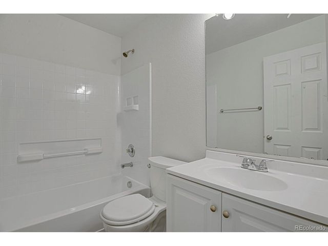5850 Ceylon St B, Denver, CO 80249
