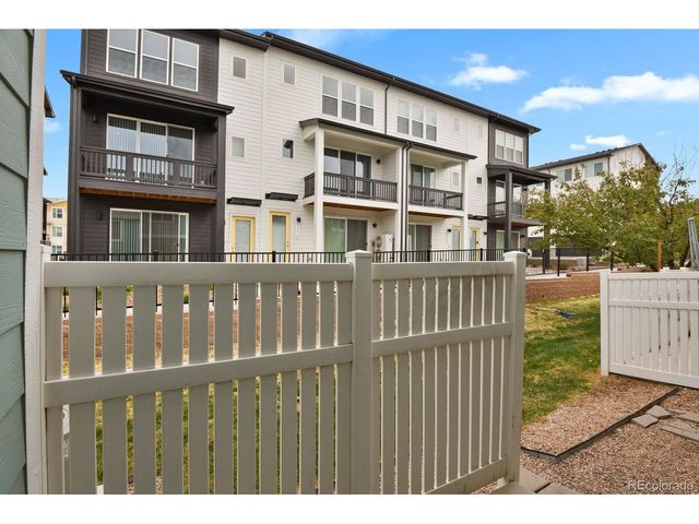 5850 Ceylon St B, Denver, CO 80249