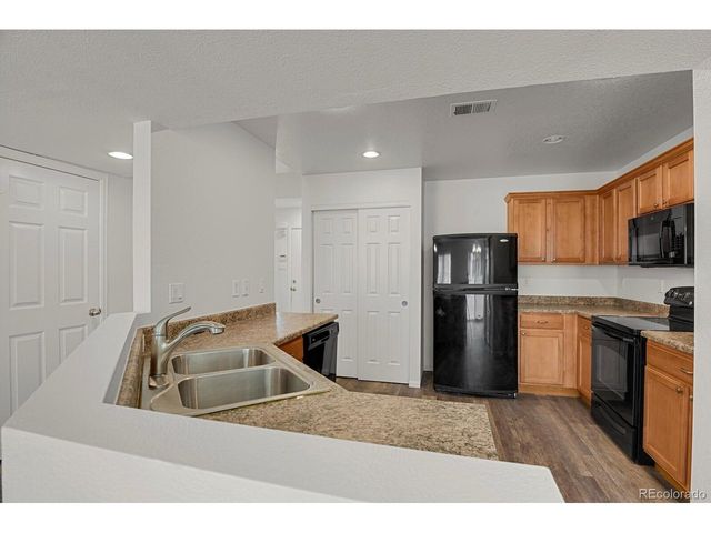 5850 Ceylon St B, Denver, CO 80249