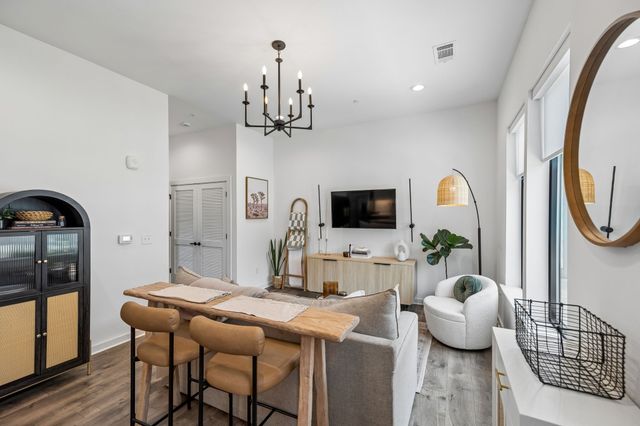 1280 3rd Ave, S, Nashville, TN 37210
