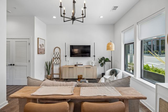 1280 3rd Ave, S, Nashville, TN 37210