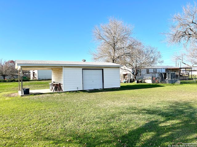 11709 DONOP RD, San Antonio, TX 78223