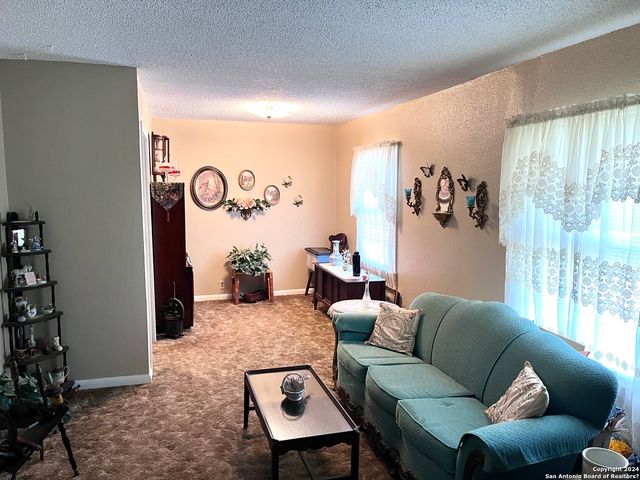 11709 DONOP RD, San Antonio, TX 78223