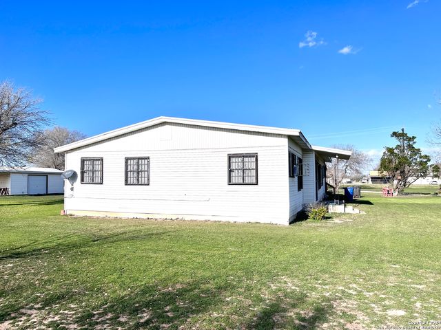 11709 DONOP RD, San Antonio, TX 78223