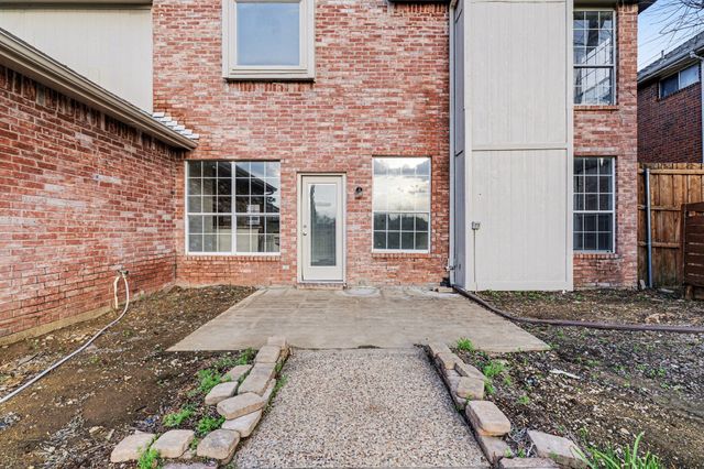 2829 Panorama Drive, Carrollton, TX 75007