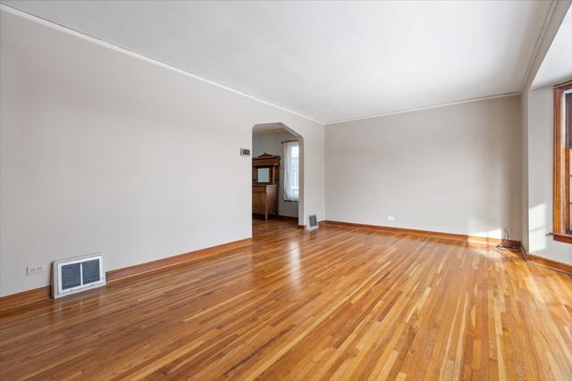 9108 S Utica Avenue, Evergreen Park, IL 60805