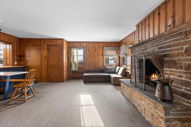 9108 S Utica Avenue, Evergreen Park, IL 60805