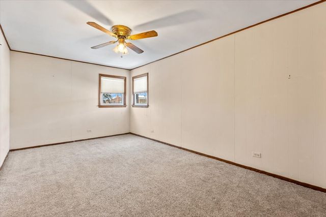 9108 S Utica Avenue, Evergreen Park, IL 60805