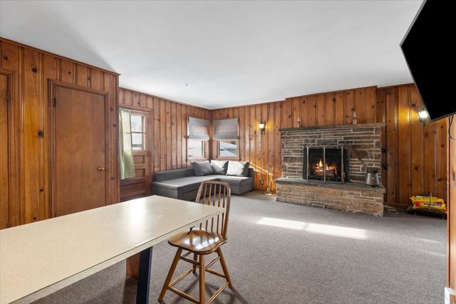 9108 S Utica Avenue, Evergreen Park, IL 60805