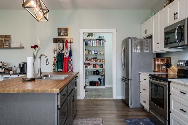 194 SunnyView Ln, Cookeville, TN 38501