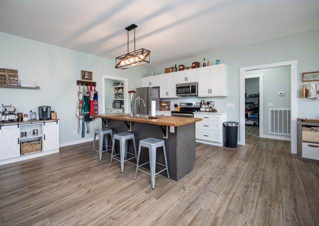 194 SunnyView Ln, Cookeville, TN 38501