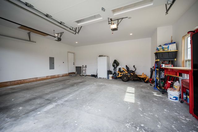 194 SunnyView Ln, Cookeville, TN 38501