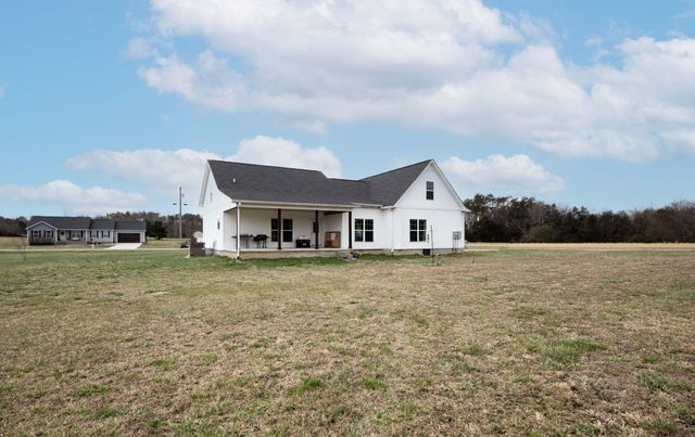 194 SunnyView Ln, Cookeville, TN 38501