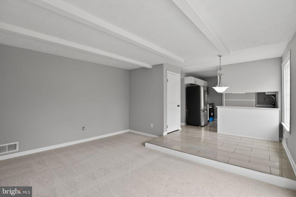 Image 9 of property listing at 6504 WALKER BRANCH DR, Laurel, MD 20707