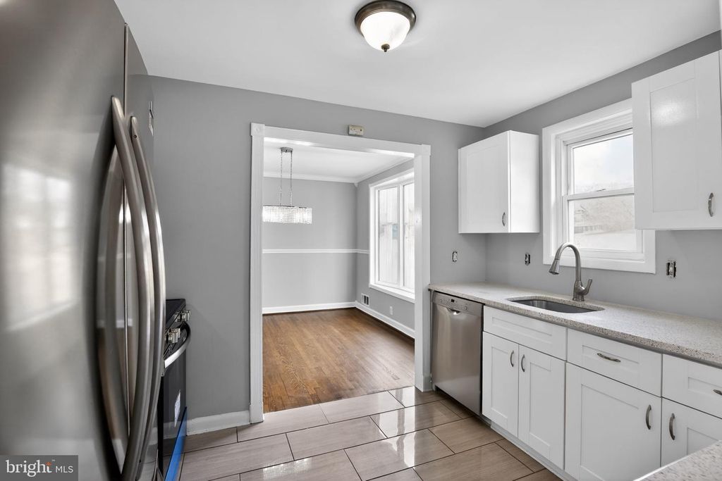 Image 13 of property listing at 6504 WALKER BRANCH DR, Laurel, MD 20707