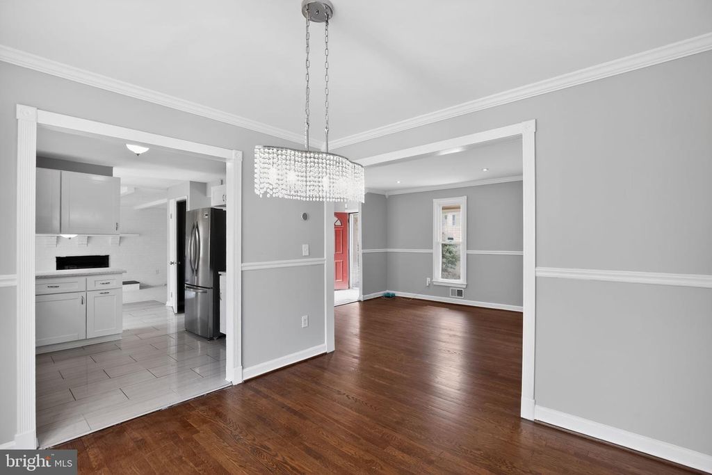 Image 20 of property listing at 6504 WALKER BRANCH DR, Laurel, MD 20707