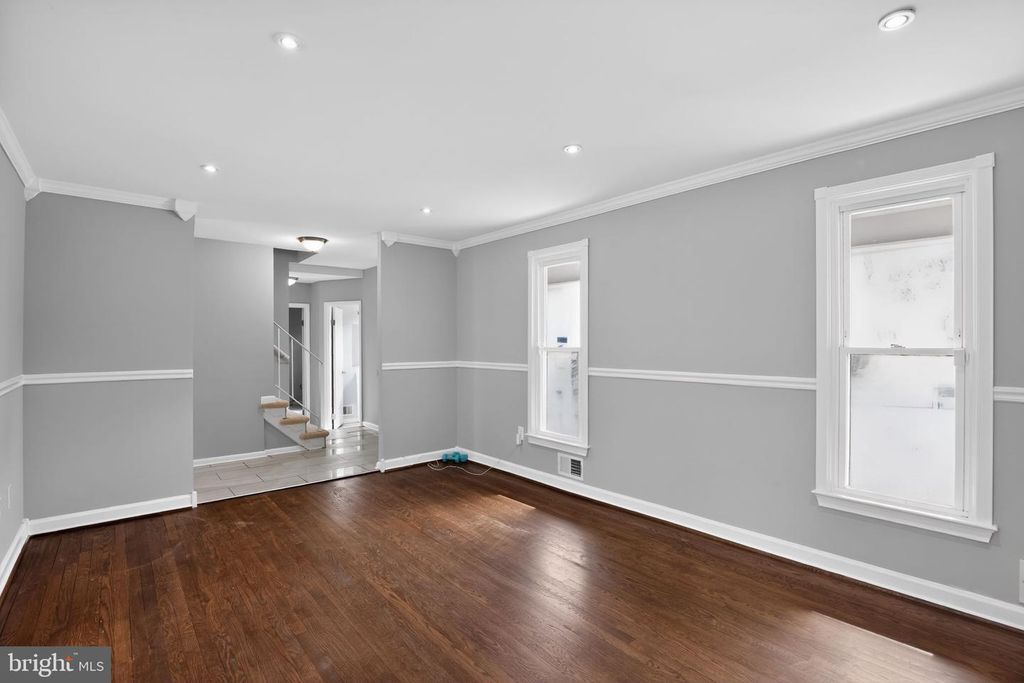 Image 23 of property listing at 6504 WALKER BRANCH DR, Laurel, MD 20707