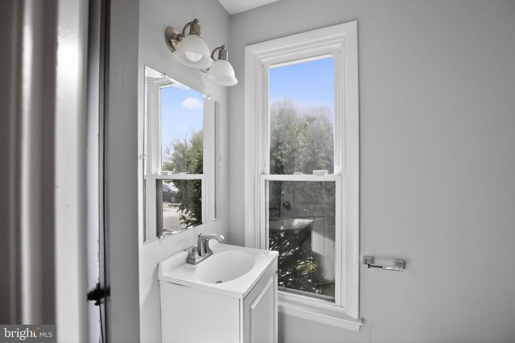 Image 27 of property listing at 6504 WALKER BRANCH DR, Laurel, MD 20707
