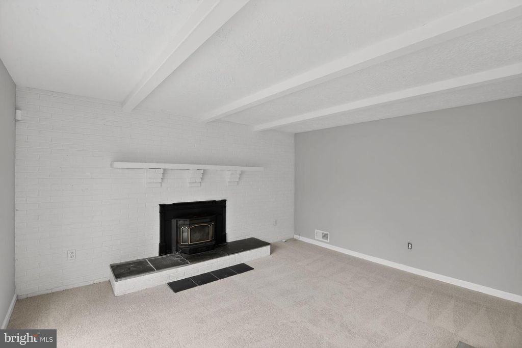 Image 29 of property listing at 6504 WALKER BRANCH DR, Laurel, MD 20707