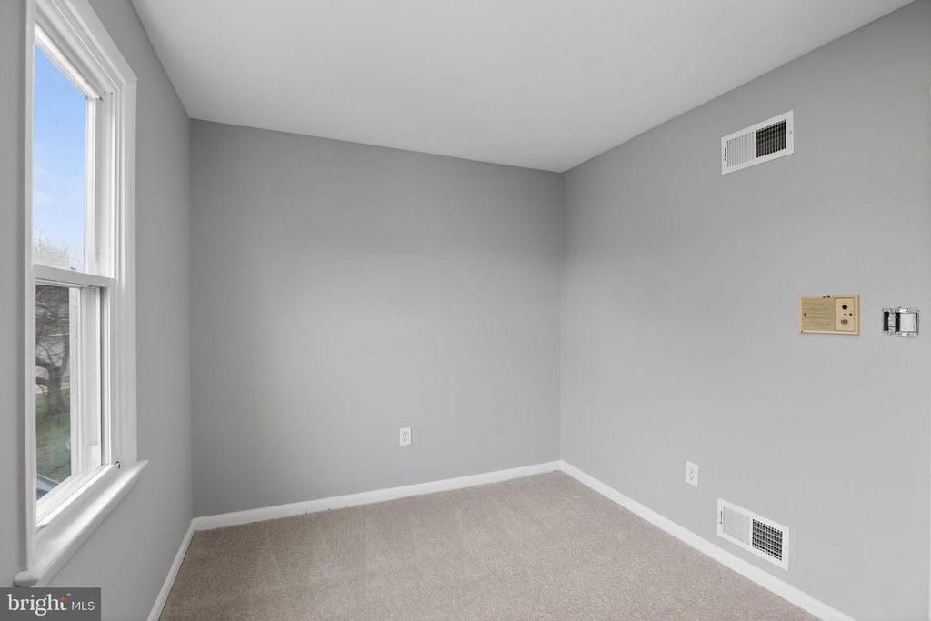 Image 30 of property listing at 6504 WALKER BRANCH DR, Laurel, MD 20707