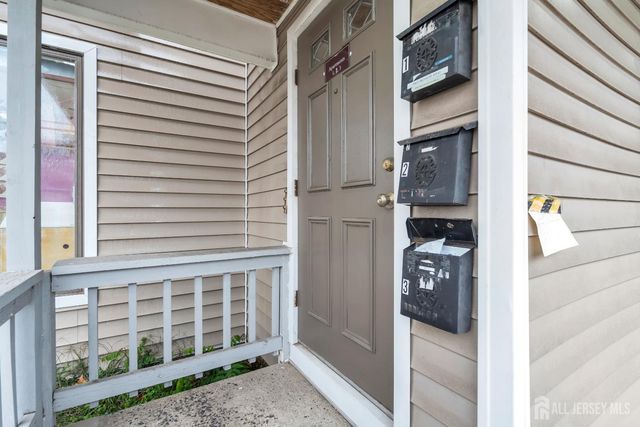 1595 E 2nd Street 3, Scotch Plains, NJ 07076